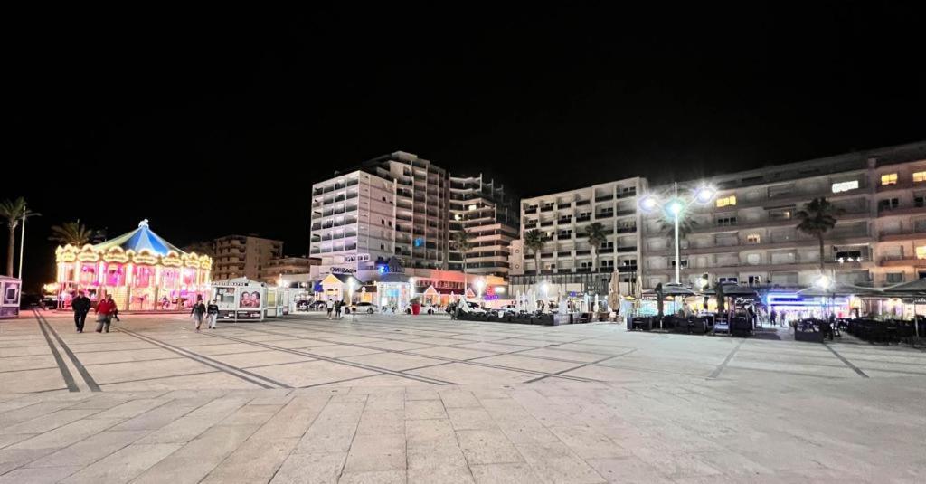 Appartement vue mer Parking privé Place Med Canet-en-Roussillon Exterior foto